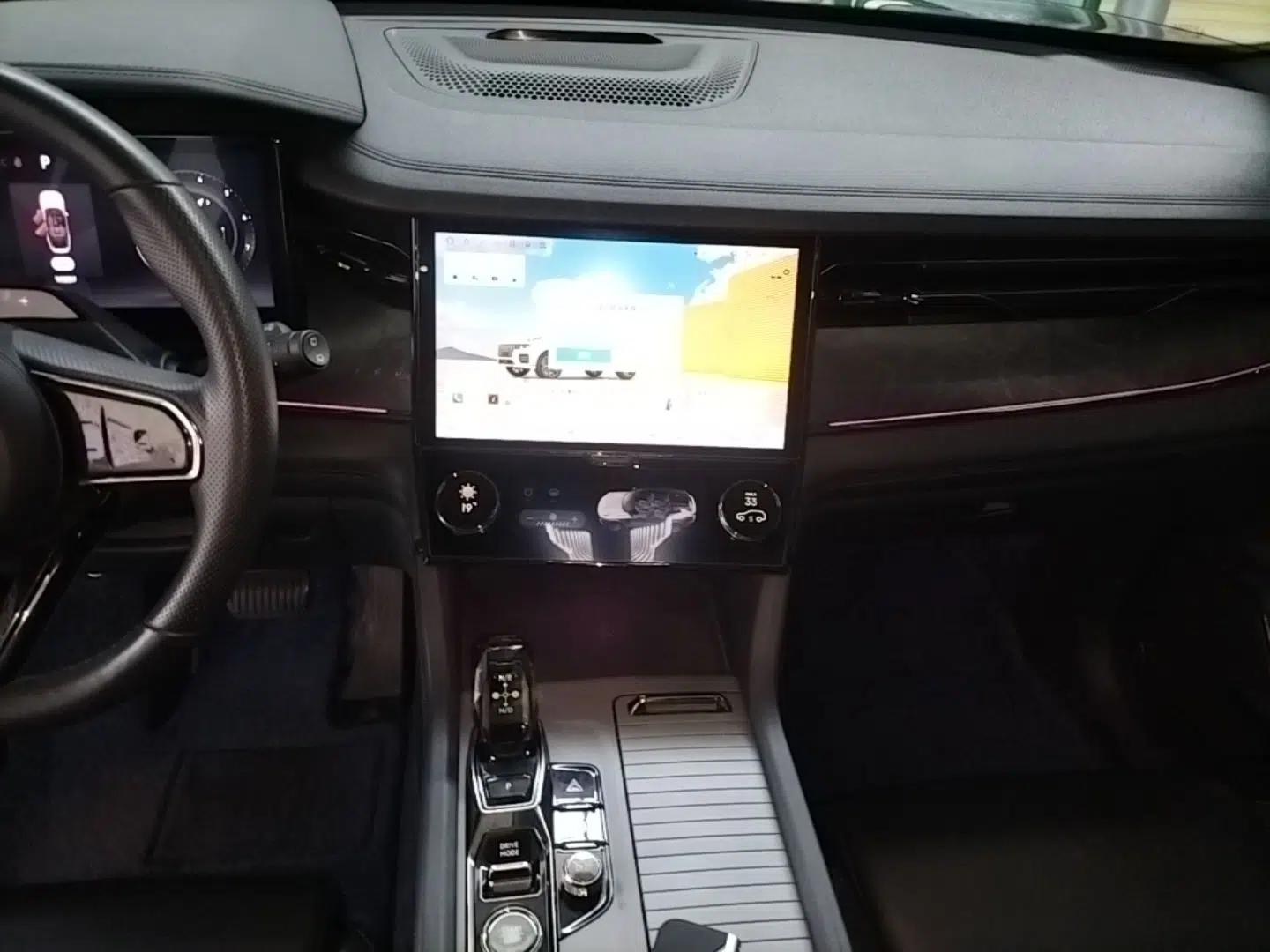 Lynk & Co 09 2021 2.0T Ultra Six-Seater — миниатюра 15