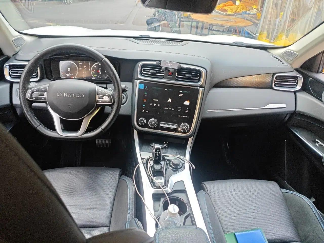 Lynk & Co 01 EM-P 2019 1.5T PHEV JingPro National VI — миниатюра 10
