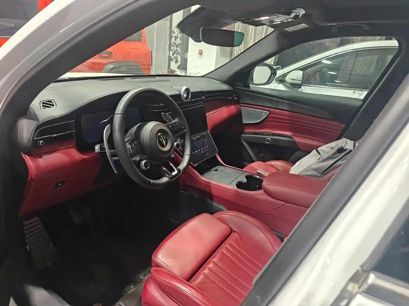 2023 Grecale 2.0T GT — миниатюра 3