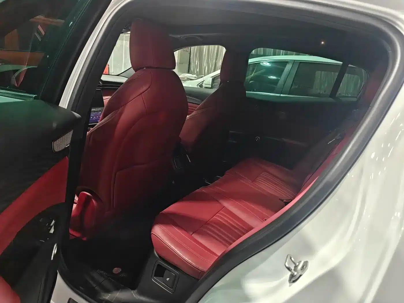 2023 Grecale 2.0T GT — миниатюра 4