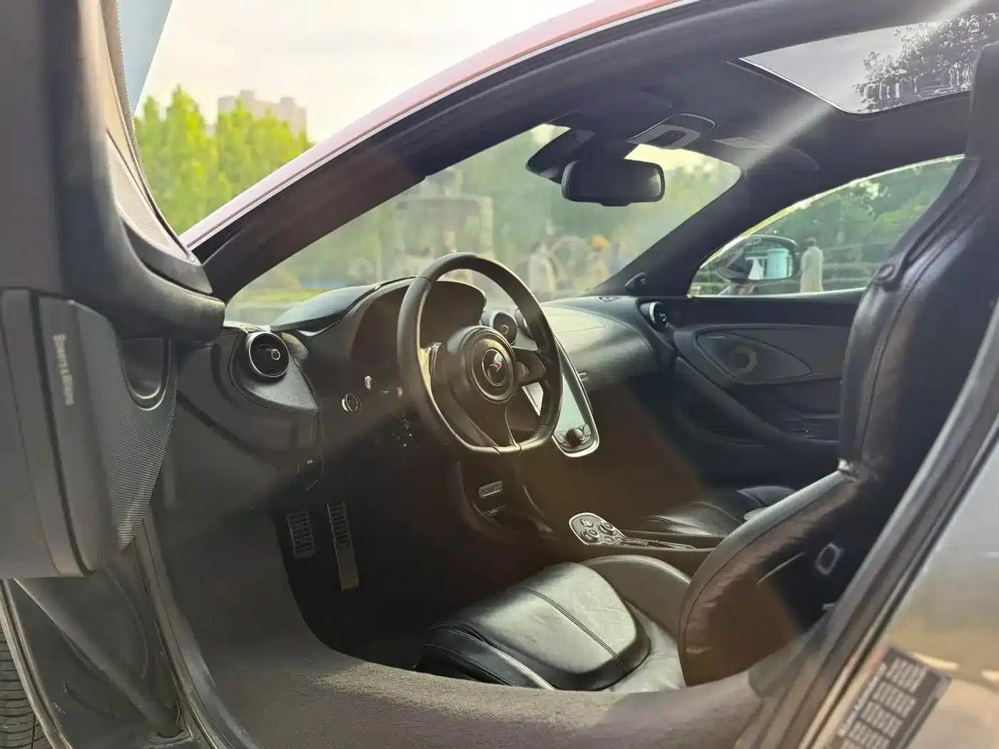 McLaren 570 2016 570GT 3.8T Coupe — миниатюра 9