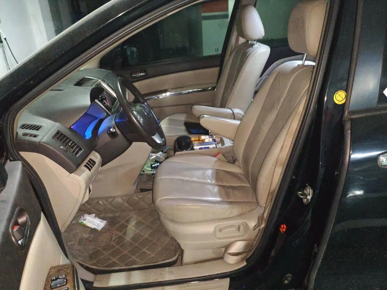 Mazda 8 2011 2.3L Ultimate Edition — миниатюра 16