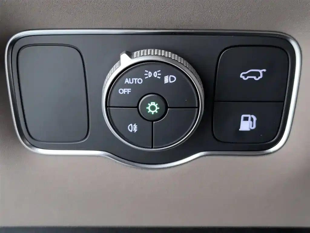 Chery Tiggo 8 PLUS C-DM 2025 1.5T 116km/h Premium 5-seater — миниатюра 21