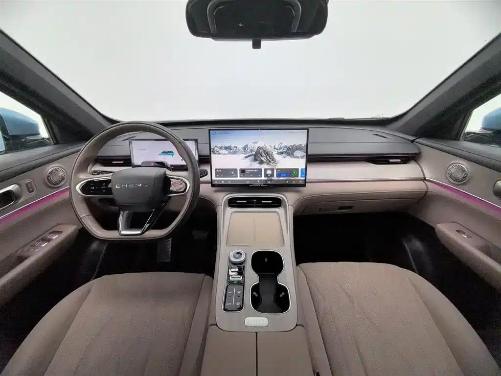 Chery Tiggo 8 PLUS C-DM 2025 1.5T 116km/h Premium 5-seater — миниатюра 5