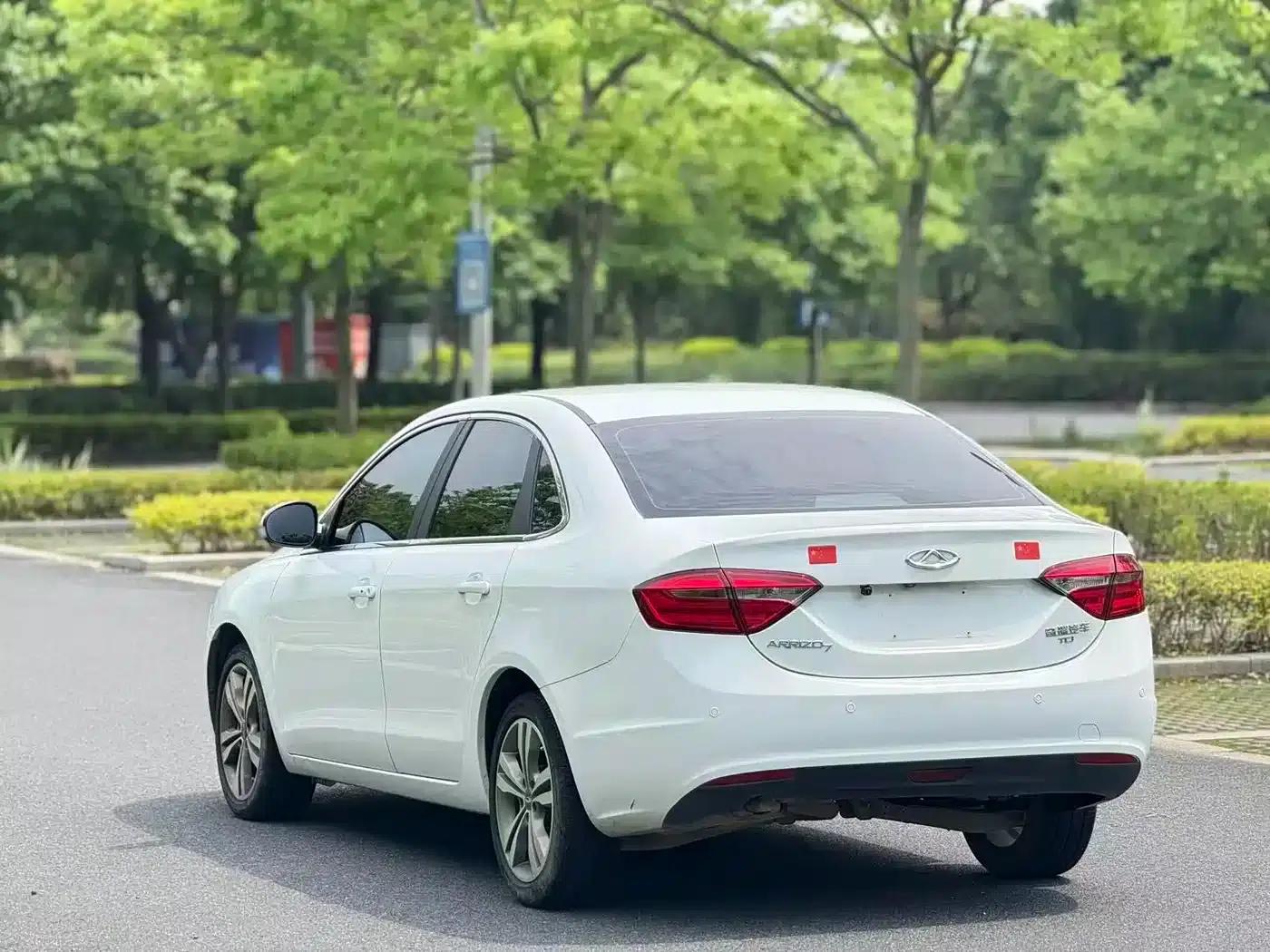 Chery Arrizo 7 2017 1.5T CVT Premium Edition — миниатюра 7