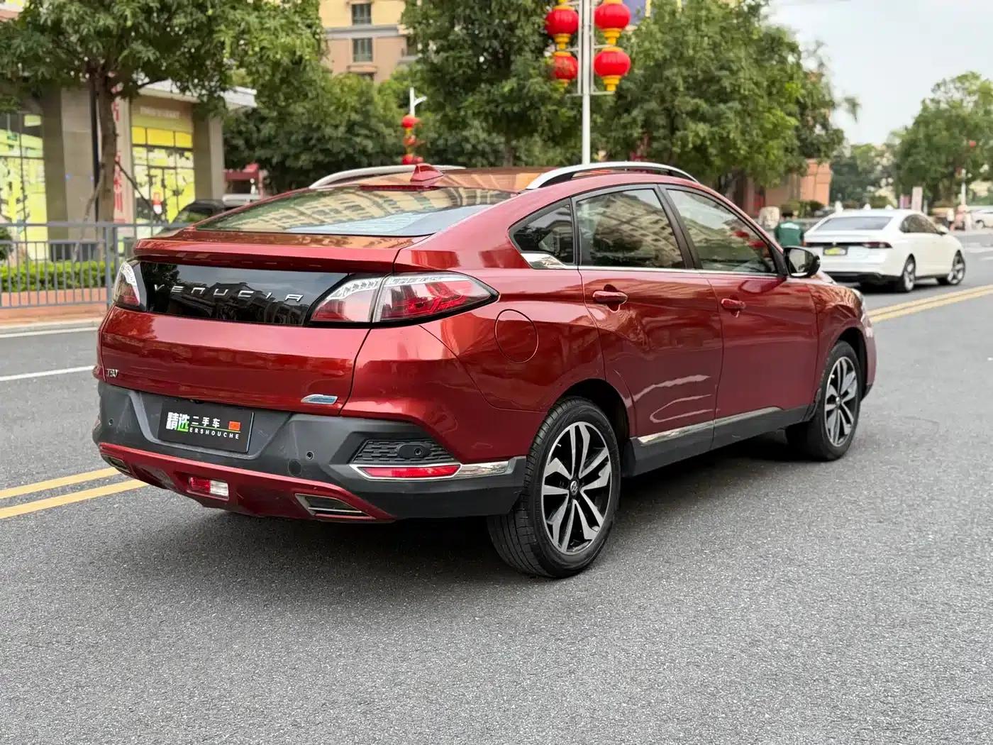 Venucia T90 2018 2.0L CVT Smart Connect Smart Edition (National V Emission Standard) — миниатюра 15
