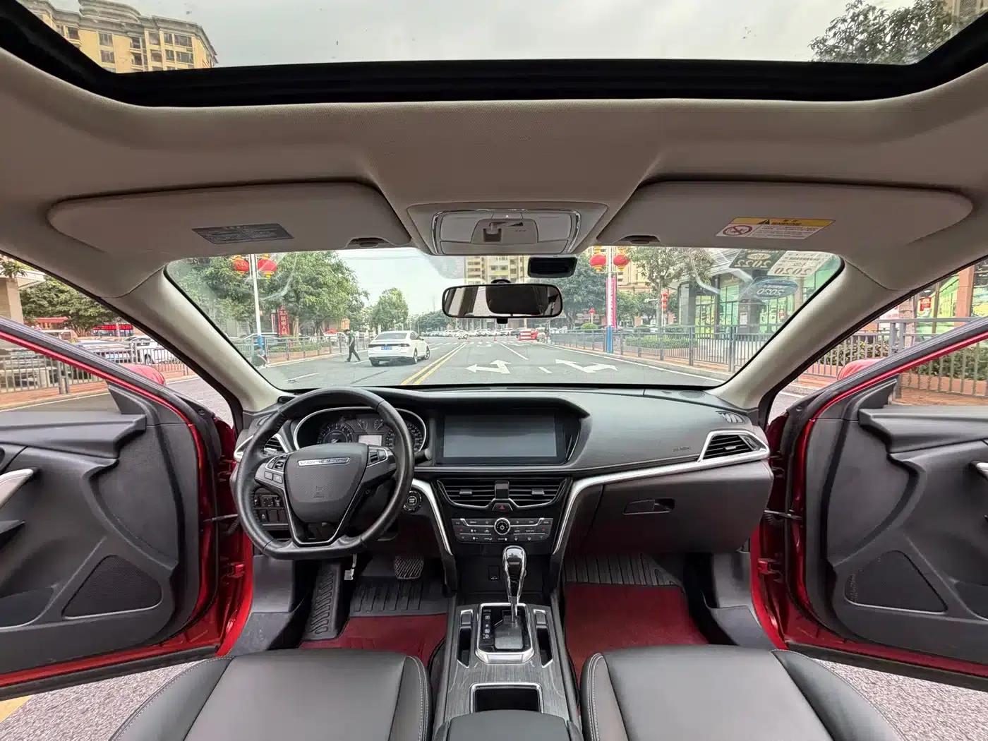 Venucia T90 2018 2.0L CVT Smart Connect Smart Edition (National V Emission Standard) — миниатюра 5