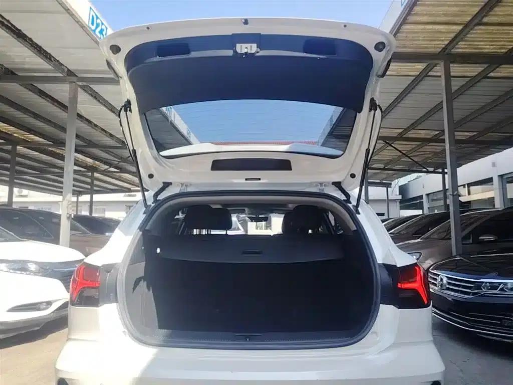 Roewe Ei5 2021 500 Heartfelt Edition — миниатюра 19