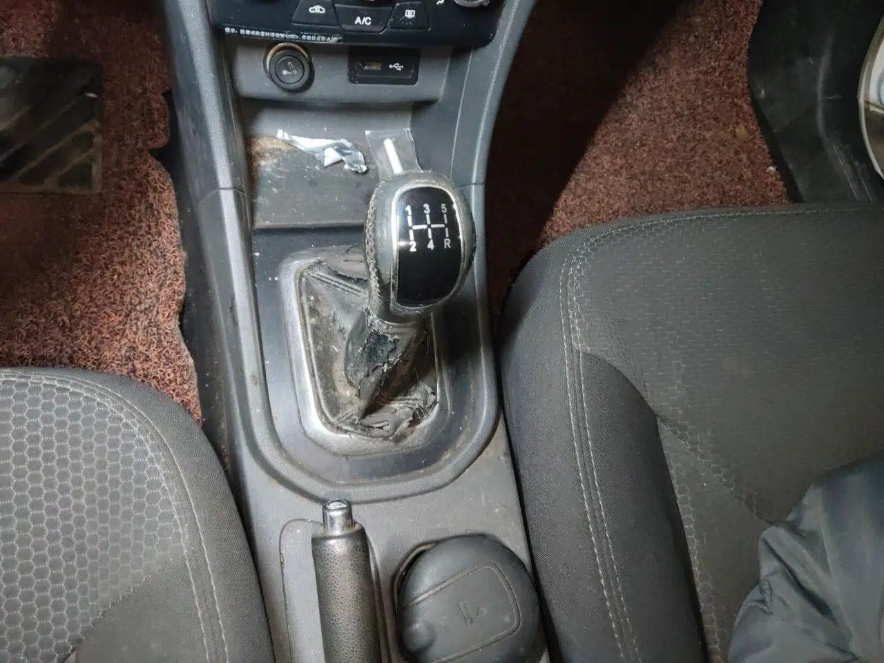 Chery Arrizo 3 2015 1.5L Manual Genuine Version — миниатюра 15