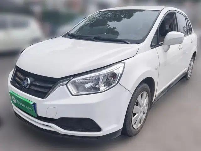 Venucia D50 2015 1.6L Manual Fashion Edition