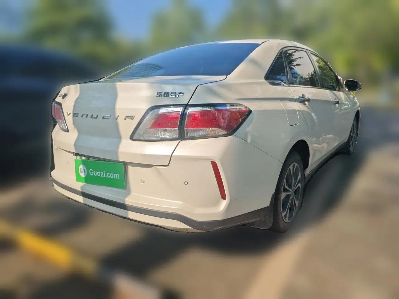 Venucia D60EV 2020 Standard Range T3 — миниатюра 6