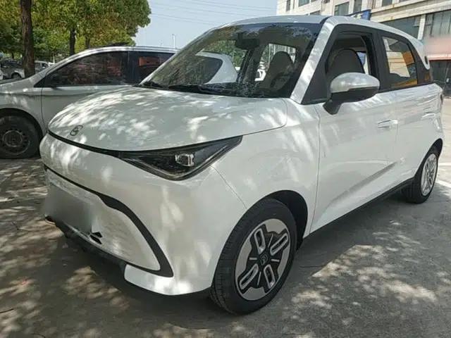 Chery QQ Domi 2025 Model 305km Comfort Edition
