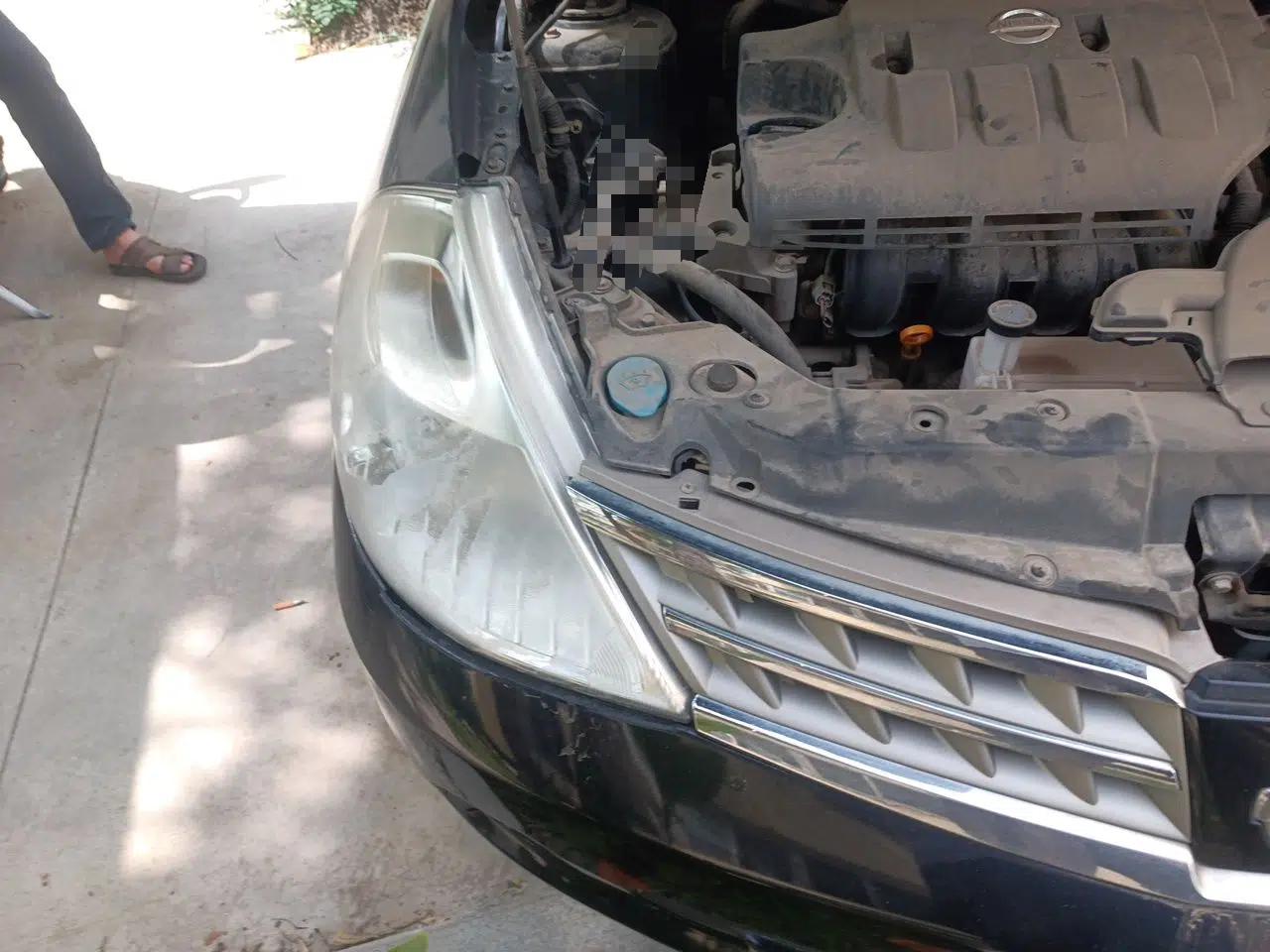 Nissan Tiida Sedan 2009 1.6L Automatic Tech Edition — миниатюра 7