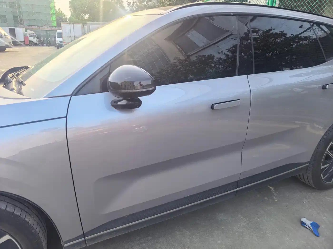 2026 Volvo XC70 Plug-in Hybrid, All-Wheel Drive, Extended Range Plus — миниатюра 5