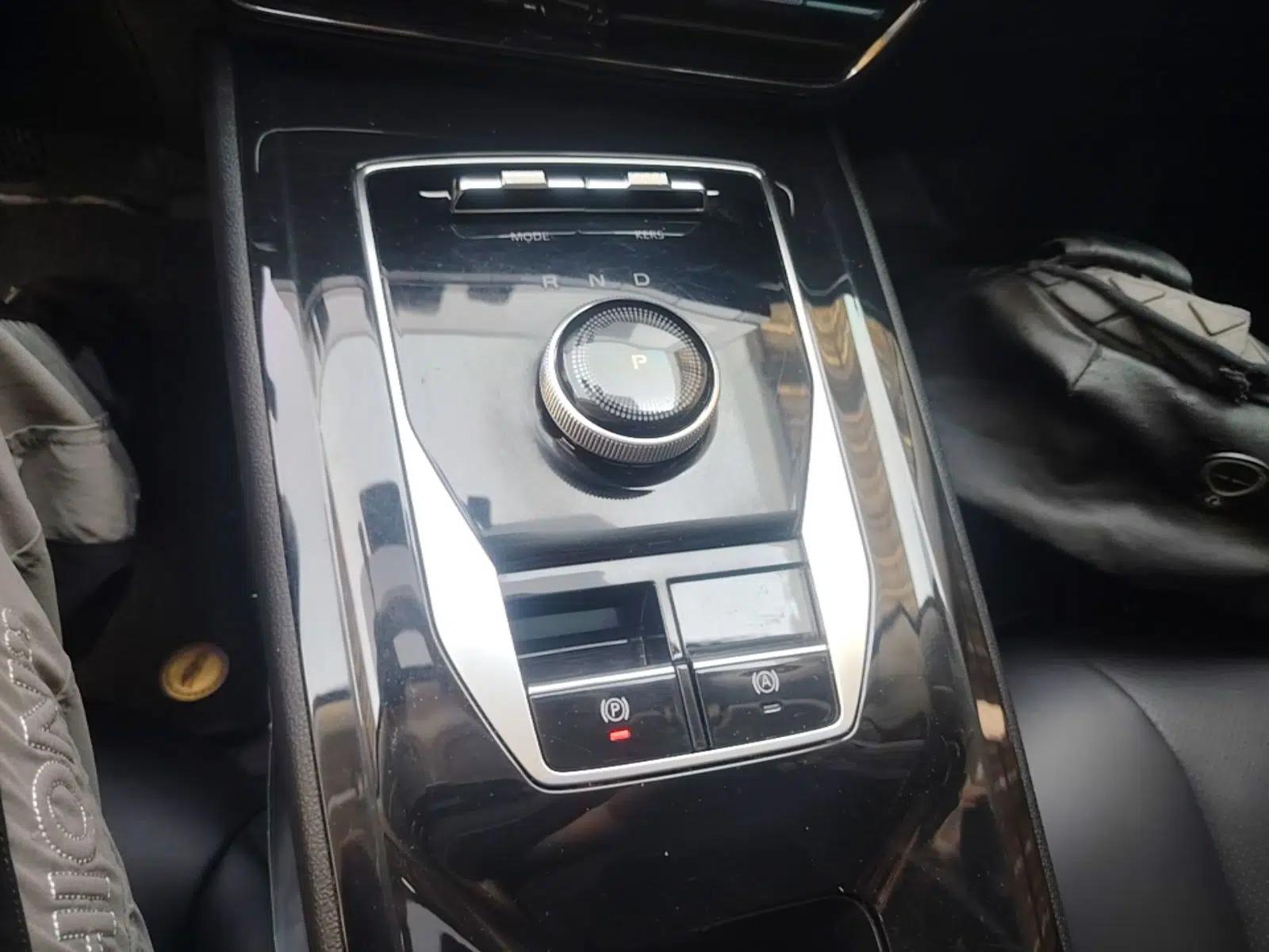 Roewe Ei5 2021 500 Prestige Edition — миниатюра 17