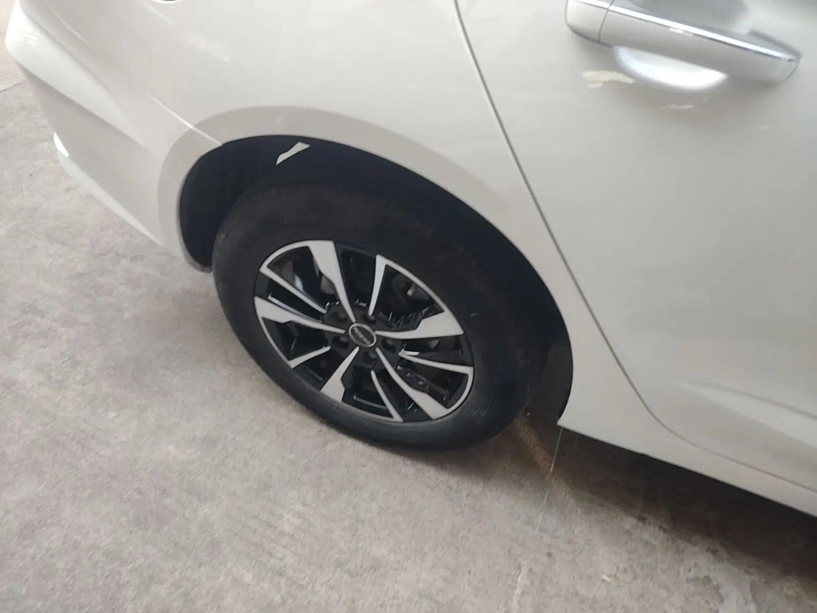 Roewe Ei5 2021 500 Prestige Edition — миниатюра 10