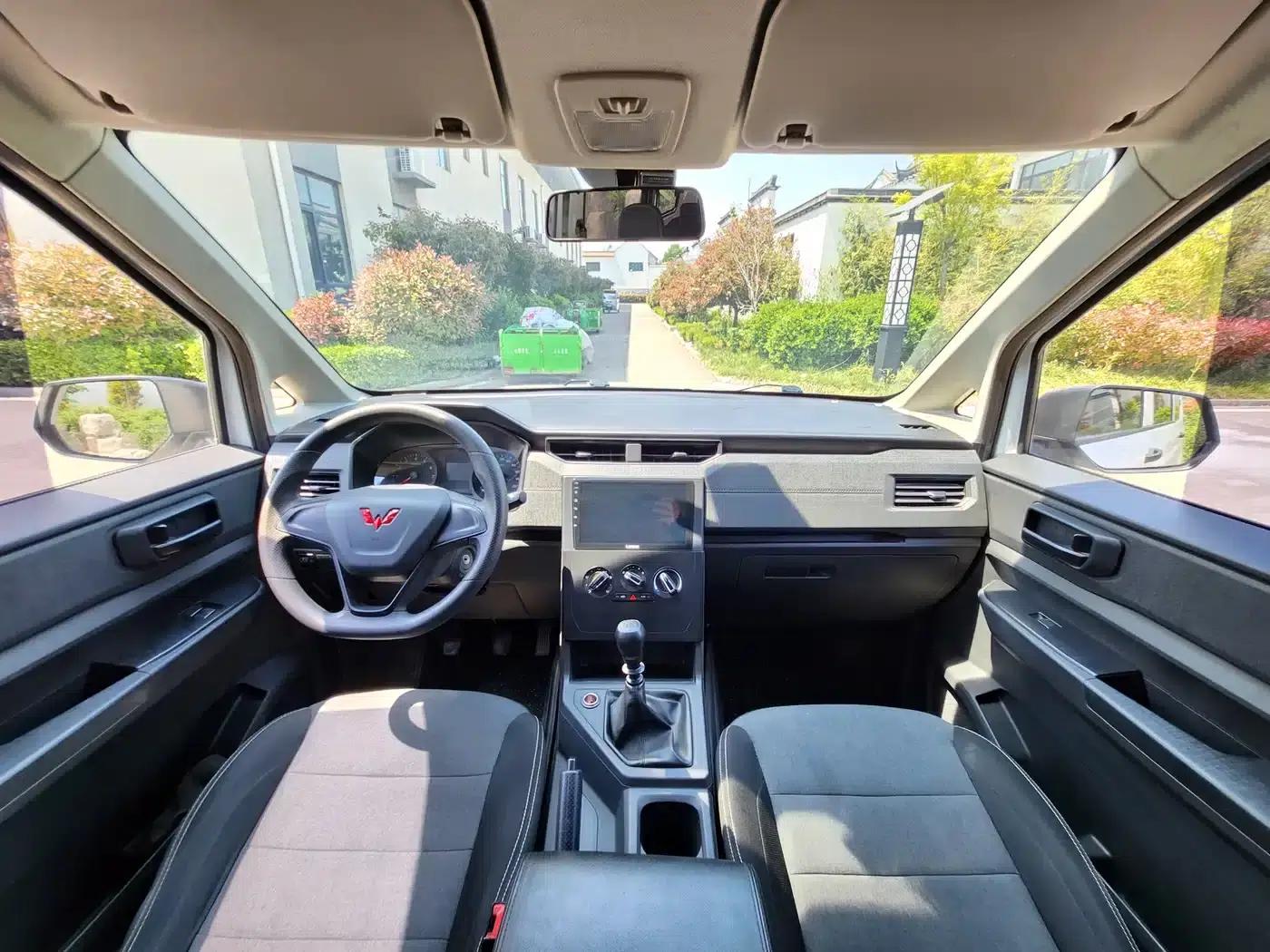 Wuling Hongguang PLUS 2020 1.5L Manual Standard 5-Seater — миниатюра 11