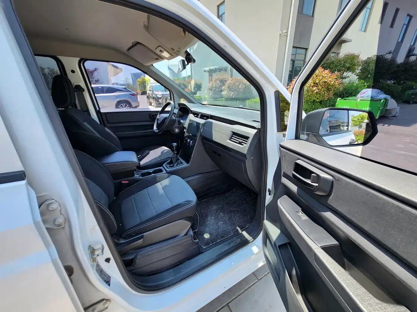 Wuling Hongguang PLUS 2020 1.5L Manual Standard 5-Seater — миниатюра 7