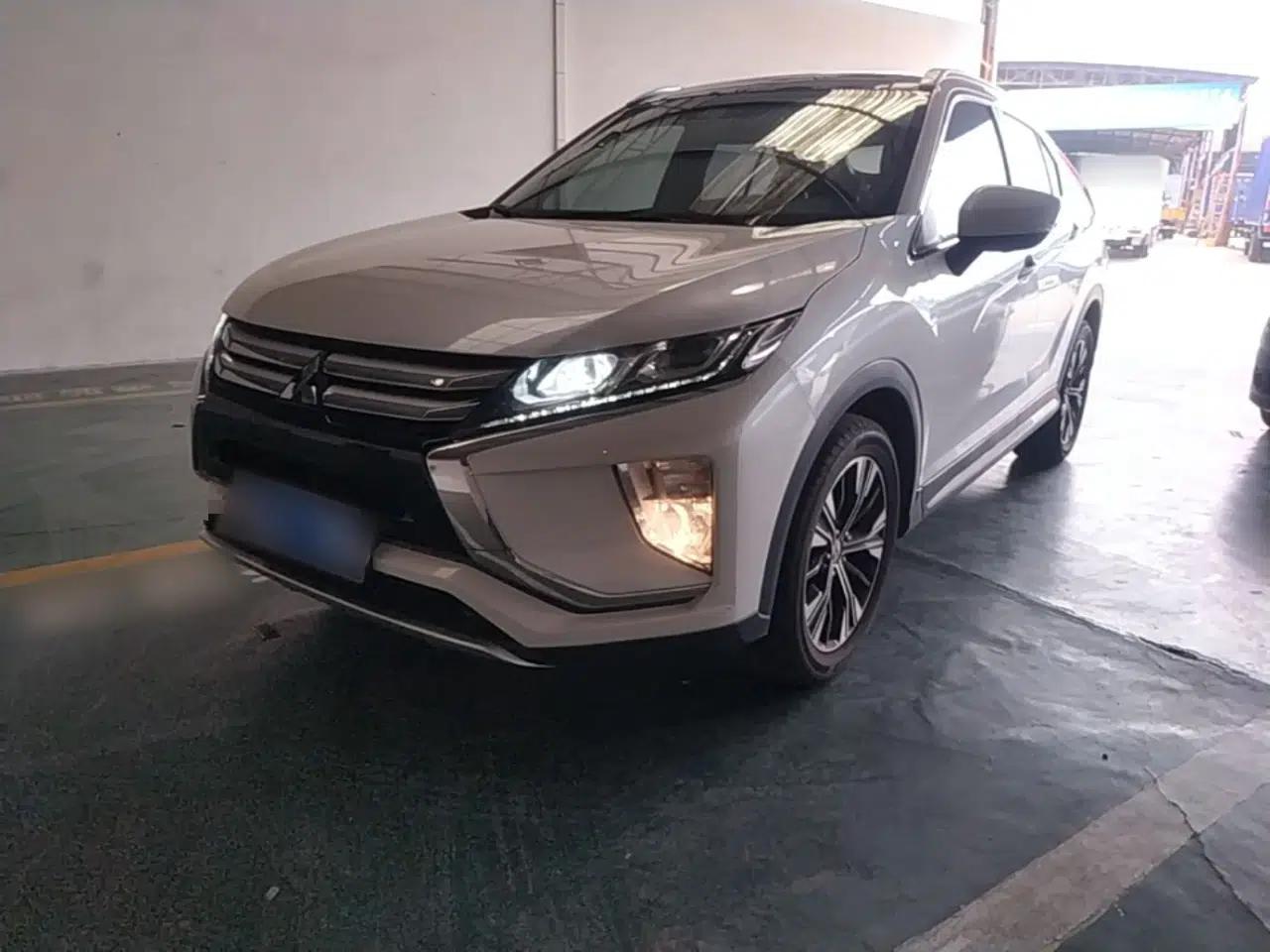 Mitsubishi Eclipse Cross 2019 1.5T CVT Two-Wheel Drive Belief Edition China VI Standard — миниатюра 1