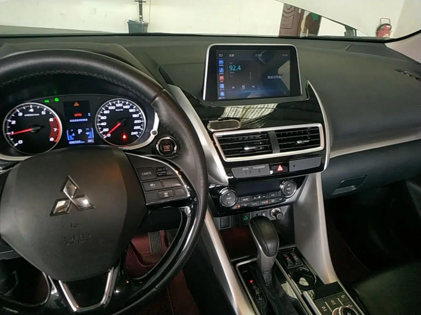 Mitsubishi Eclipse Cross 2019 1.5T CVT Two-Wheel Drive Belief Edition China VI Standard — миниатюра 13