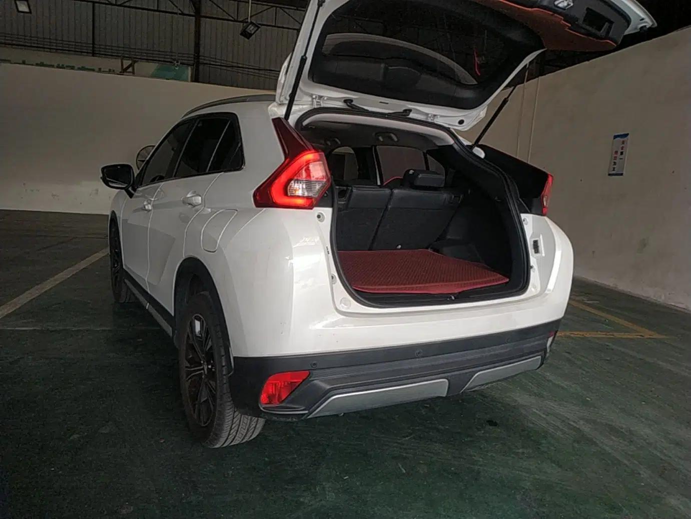 Mitsubishi Eclipse Cross 2019 1.5T CVT Two-Wheel Drive Belief Edition China VI Standard — миниатюра 4