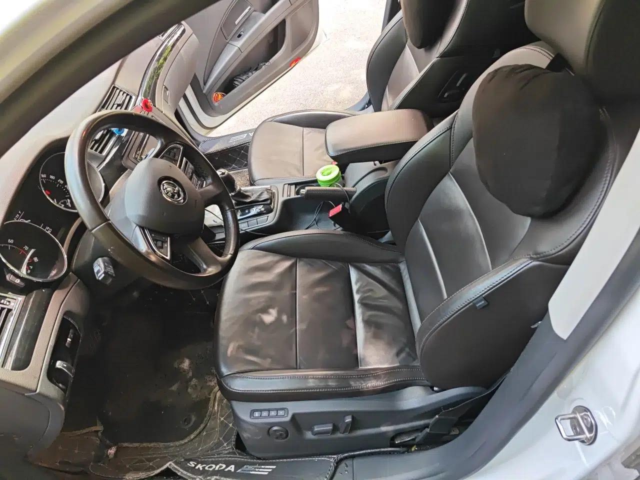 Skoda Superb Combi 2014 2.0 TSI L&K Limited Edition — миниатюра 16