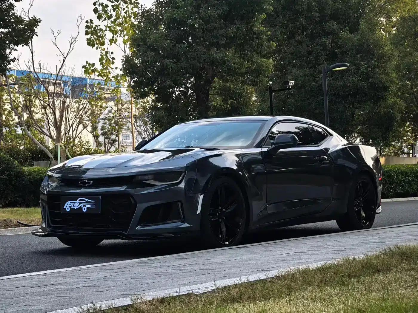 2017 Camaro 2.0T RS — миниатюра 1
