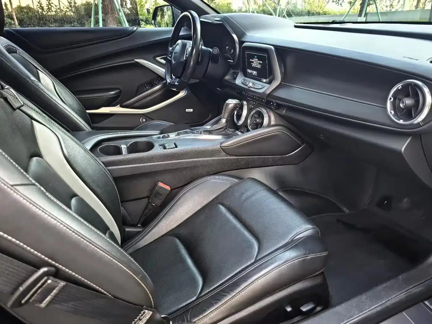 2017 Camaro 2.0T RS — миниатюра 5