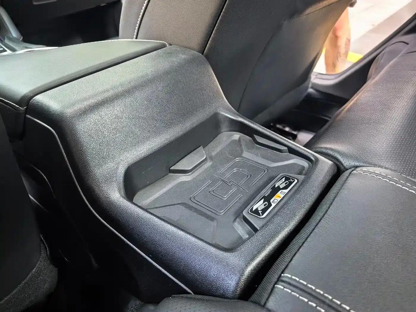 2017 Camaro 2.0T RS — миниатюра 14