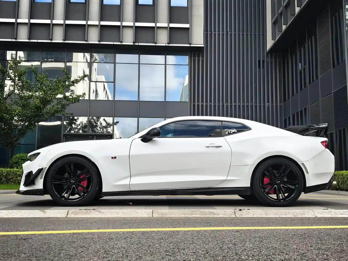 2017 Camaro 2.0T RS — миниатюра 4