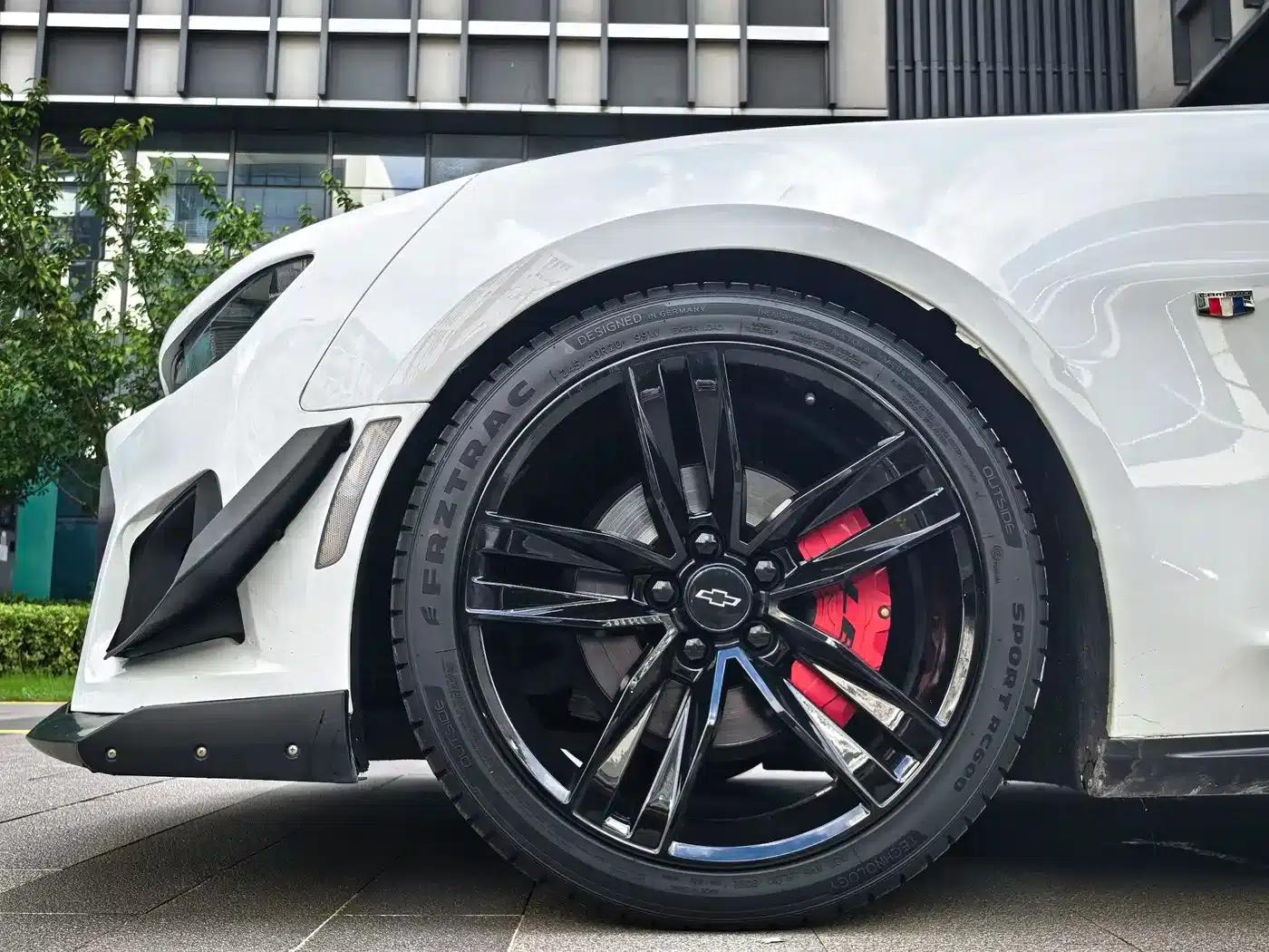 2017 Camaro 2.0T RS — миниатюра 5
