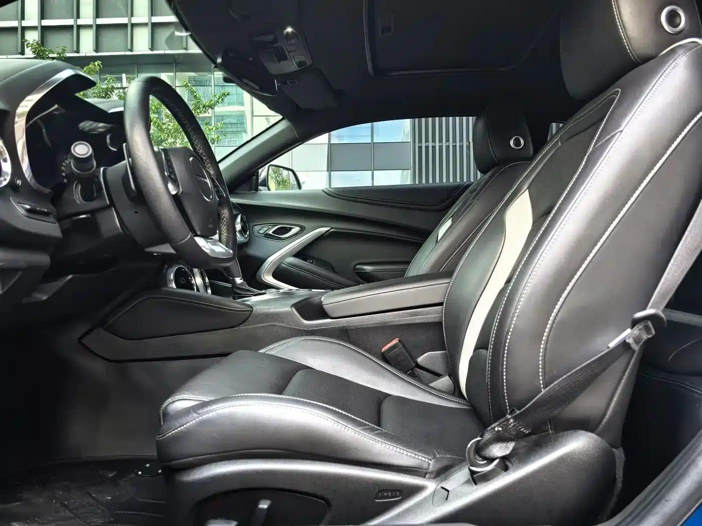 2017 Camaro 2.0T RS — миниатюра 8