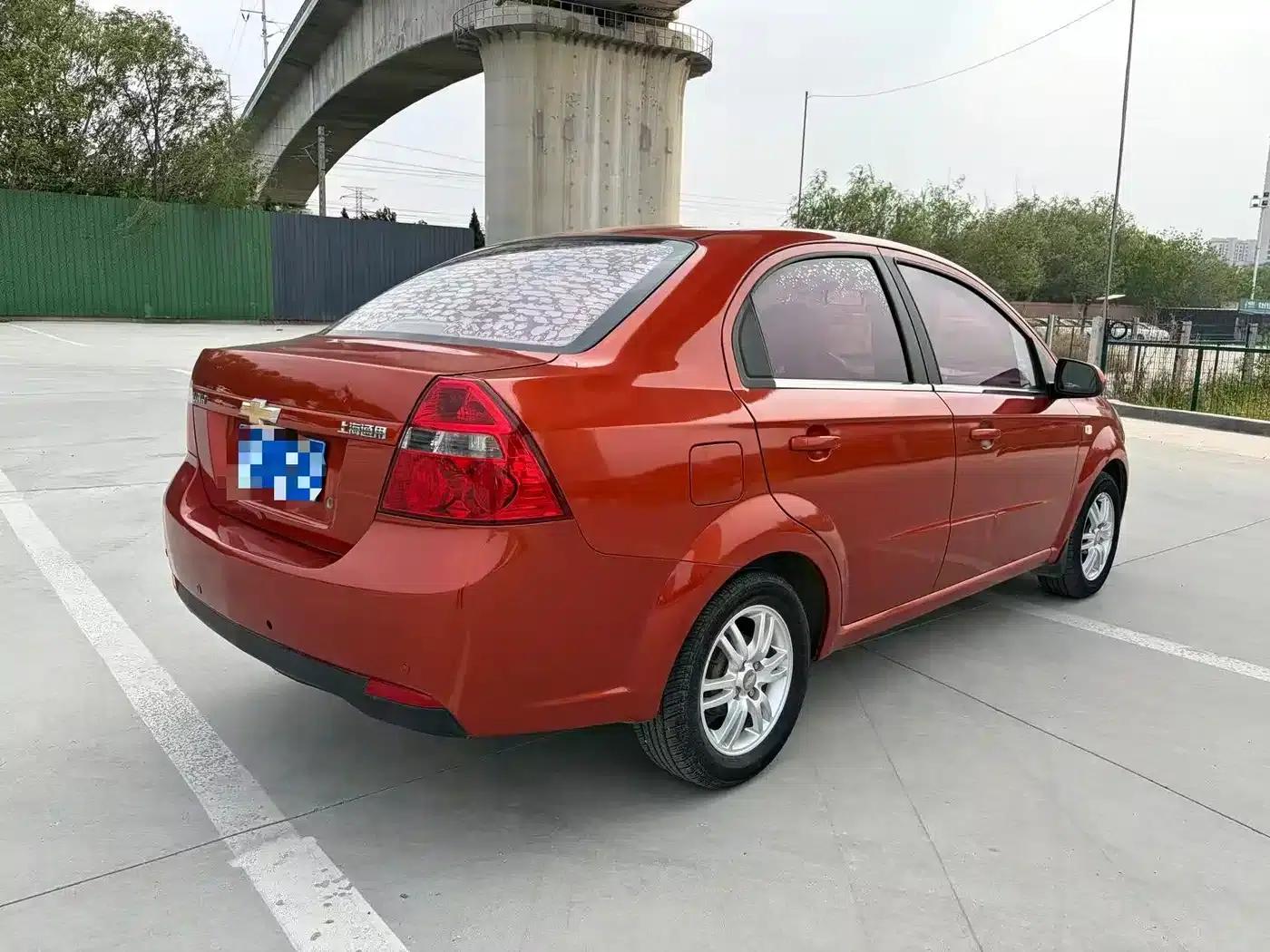 Chevrolet Aveo 2010 1.4AT Fashion Edition — миниатюра 5