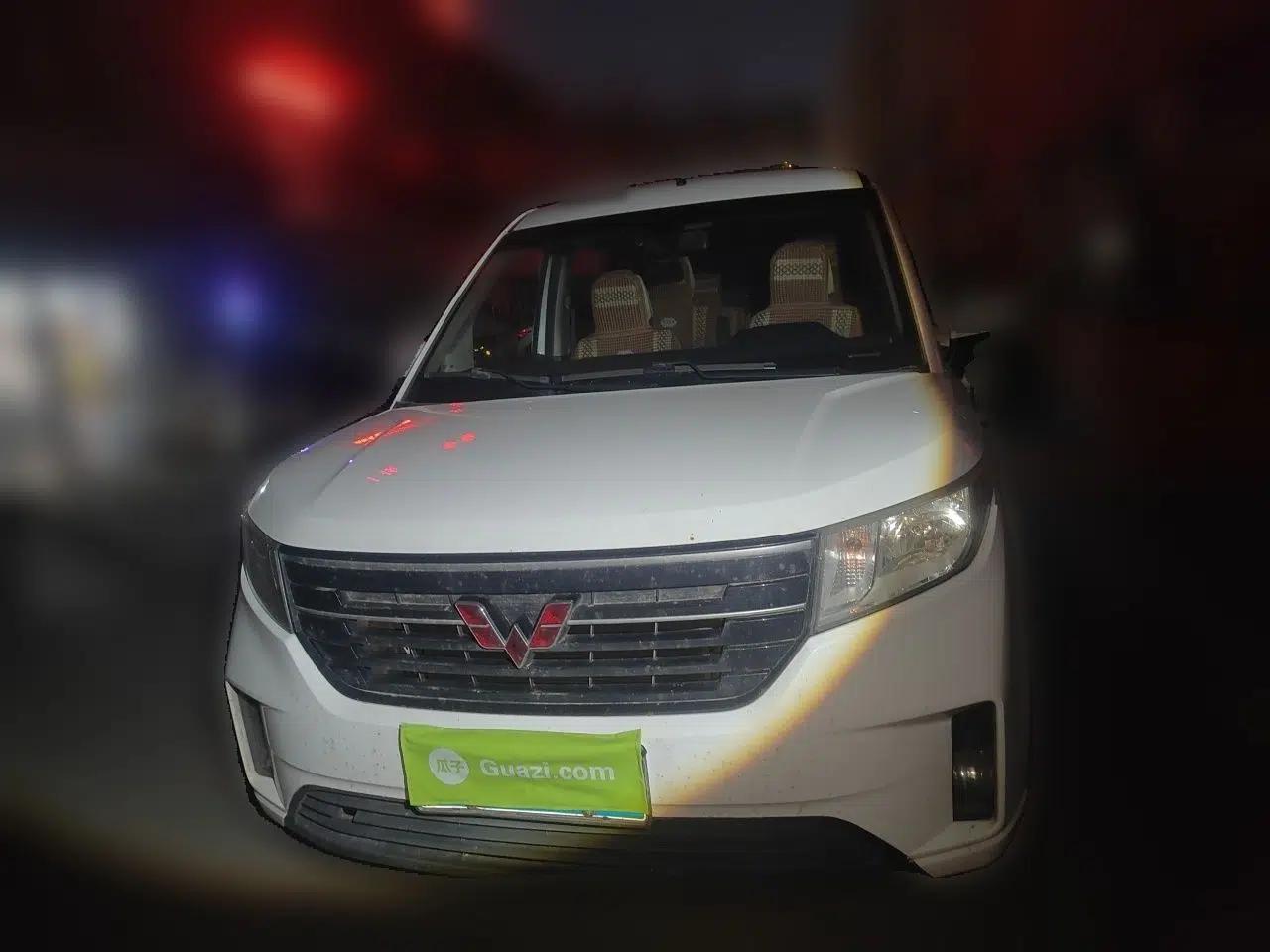 Wuling Hongguang PLUS 2019 1.5T Manual Comfort Version 7 Seats — миниатюра 2
