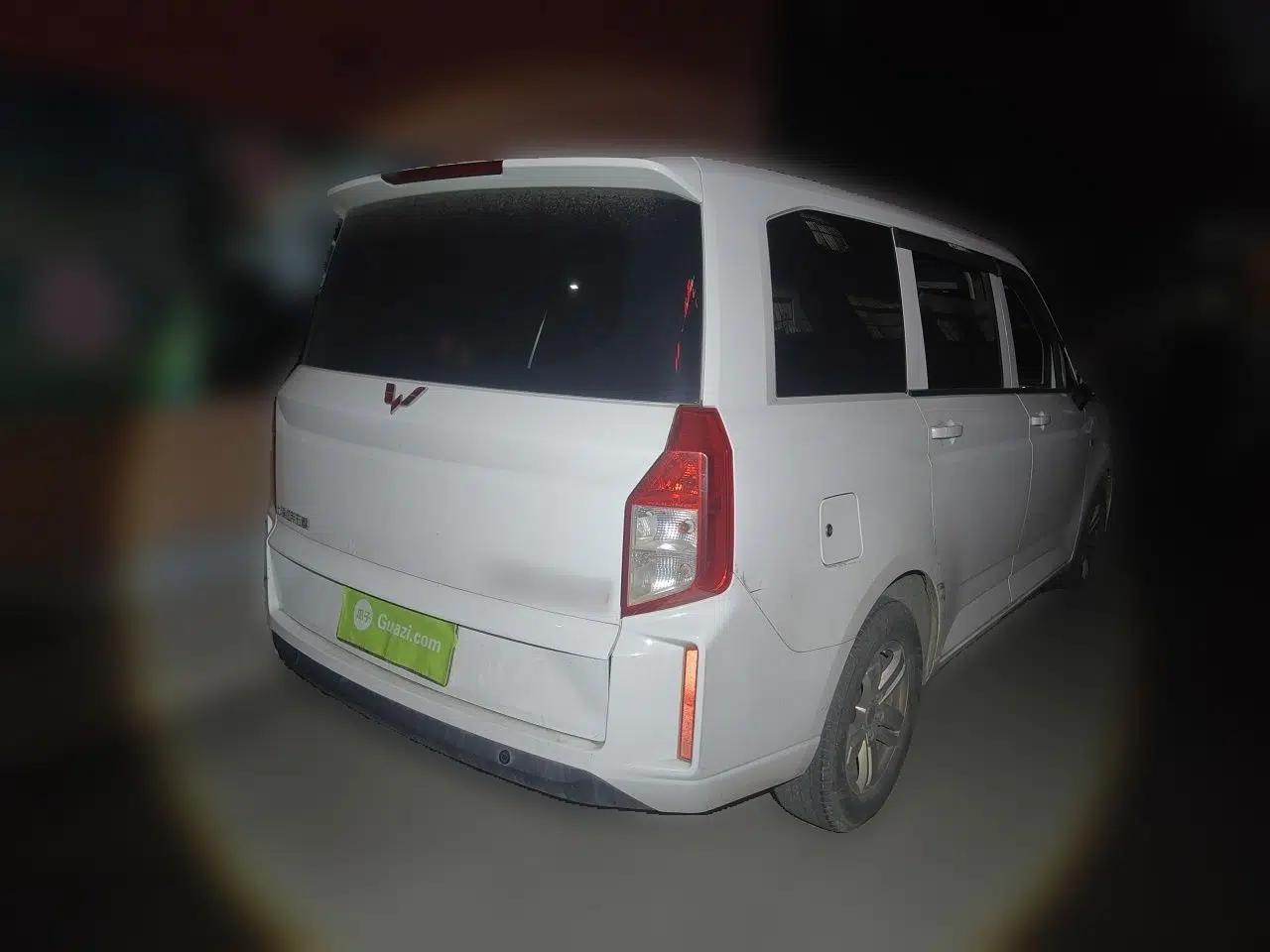 Wuling Hongguang PLUS 2019 1.5T Manual Comfort Version 7 Seats — миниатюра 6