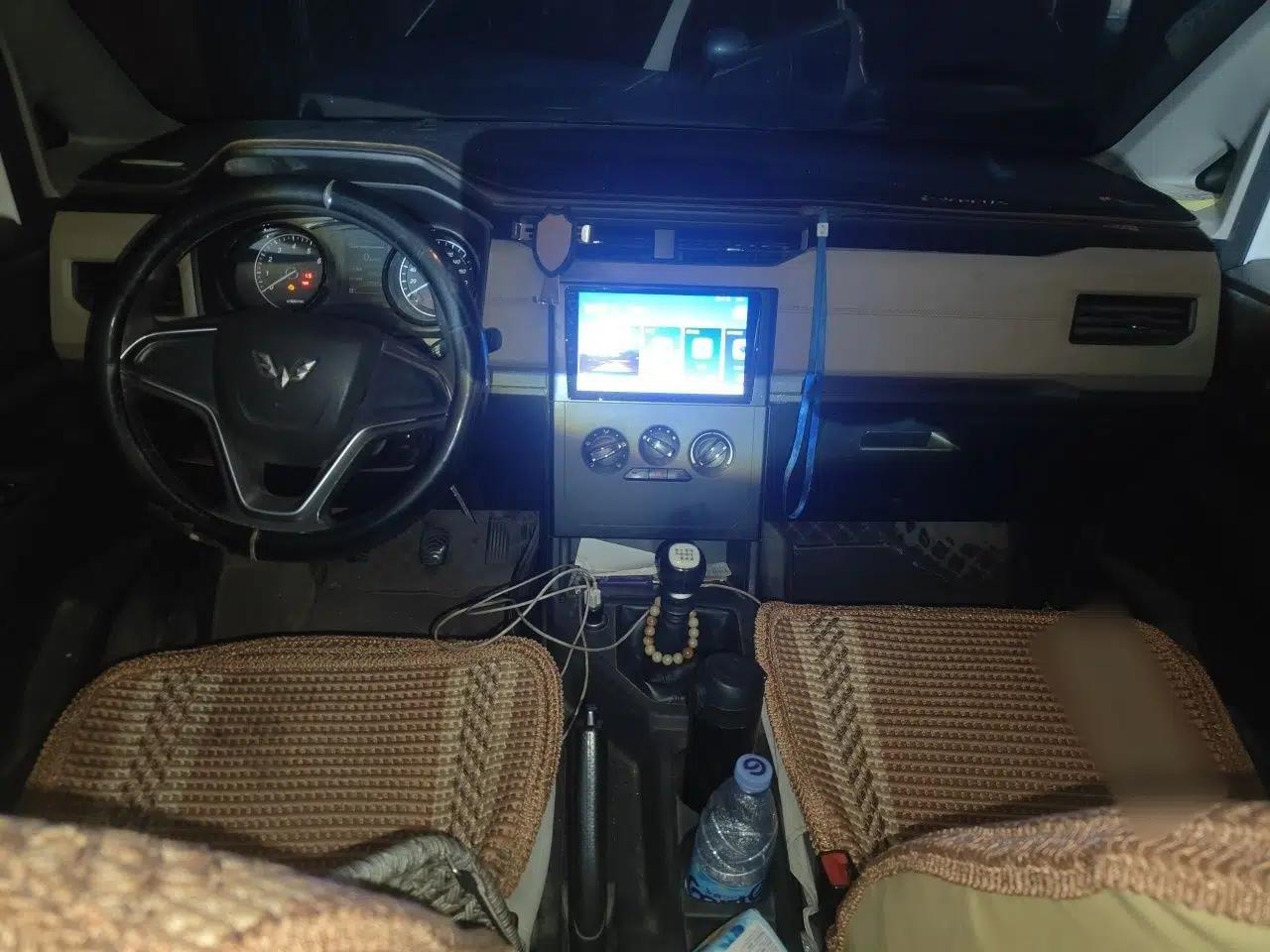 Wuling Hongguang PLUS 2019 1.5T Manual Comfort Version 7 Seats — миниатюра 10