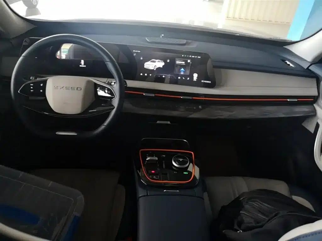 Exeed C-DM 2024 C-DM 1.5TCI 105KM Premium Edition — миниатюра 10