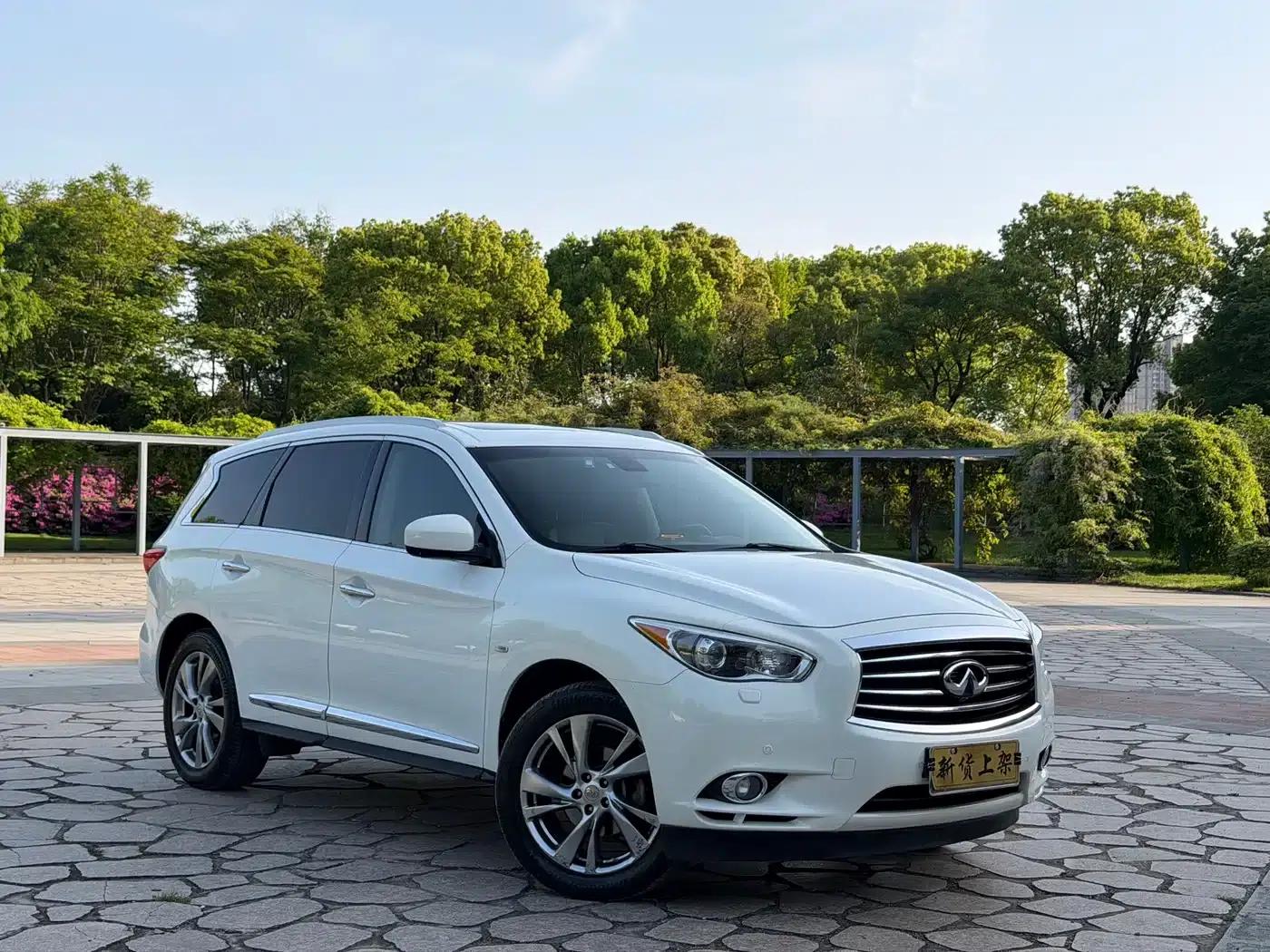 Infiniti JX 2013 JX35 AWD All-Terrain Edition — миниатюра 2