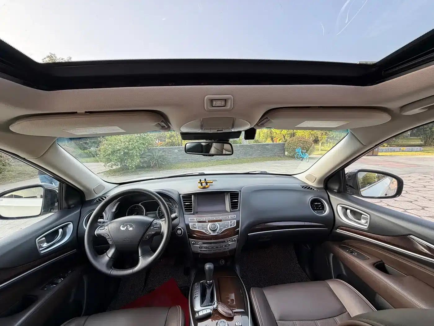 Infiniti JX 2013 JX35 AWD All-Terrain Edition — миниатюра 5