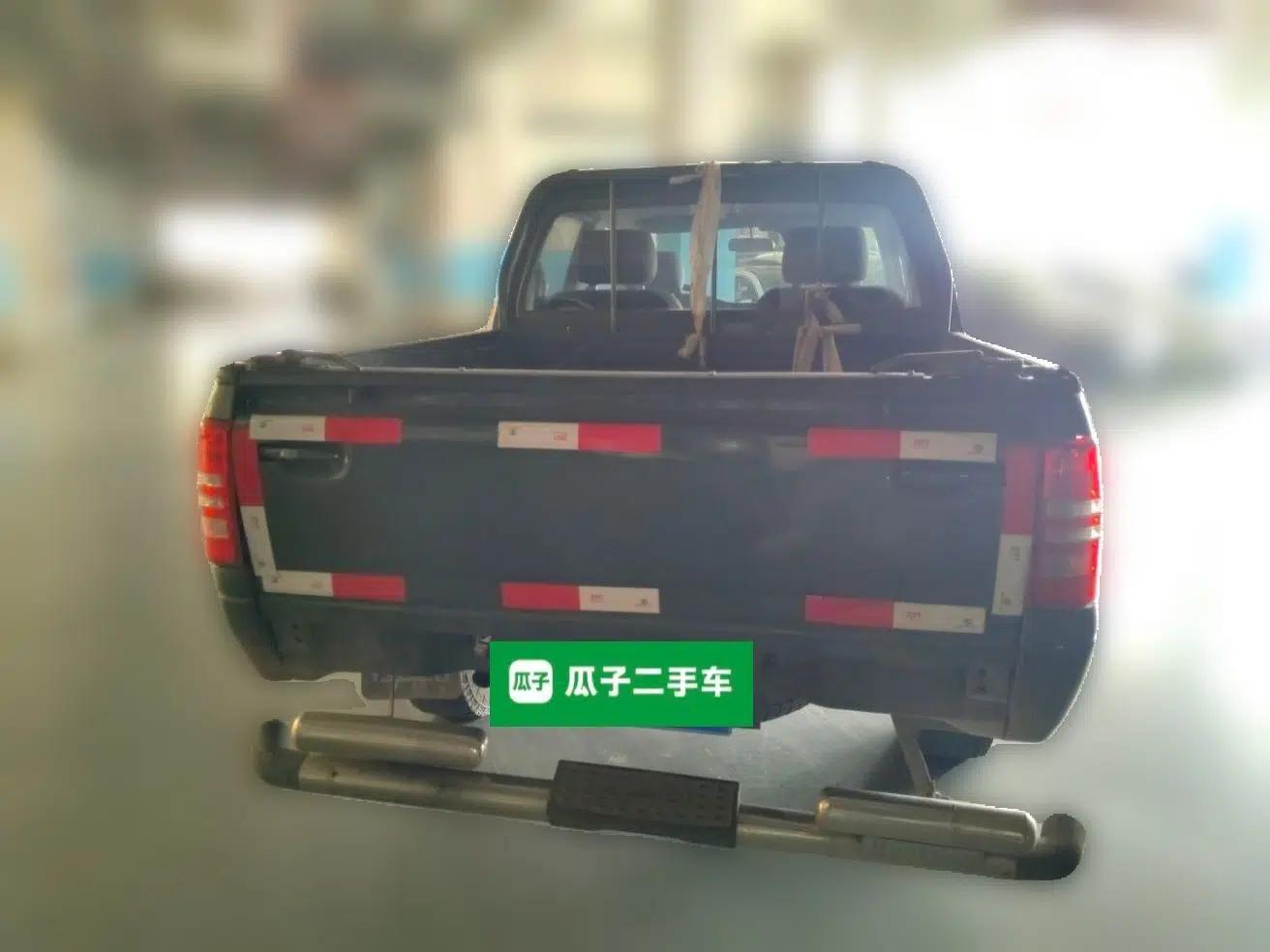 Isuzu Pickup 2015 2.8T Four-Wheel Drive 4JB1CT — миниатюра 5