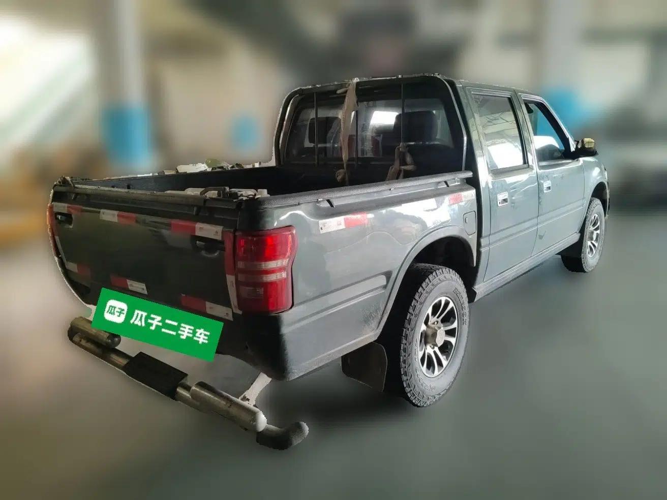 Isuzu Pickup 2015 2.8T Four-Wheel Drive 4JB1CT — миниатюра 6