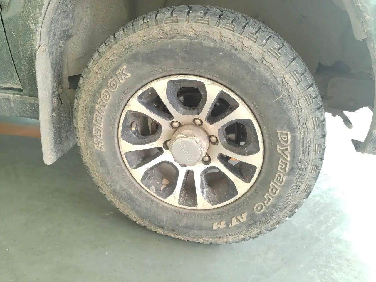 Isuzu Pickup 2015 2.8T Four-Wheel Drive 4JB1CT — миниатюра 8