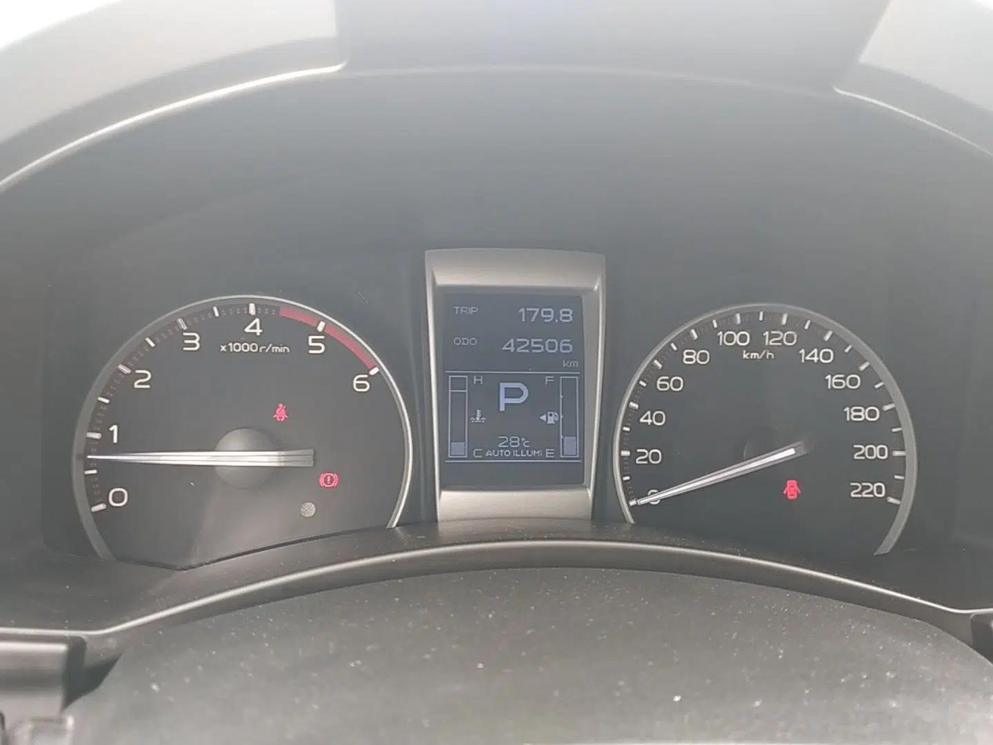 Isuzu D-MAX 2018 3.0T Two-Wheel Drive Automatic Elite Version 4JJ1-TC HI — миниатюра 14