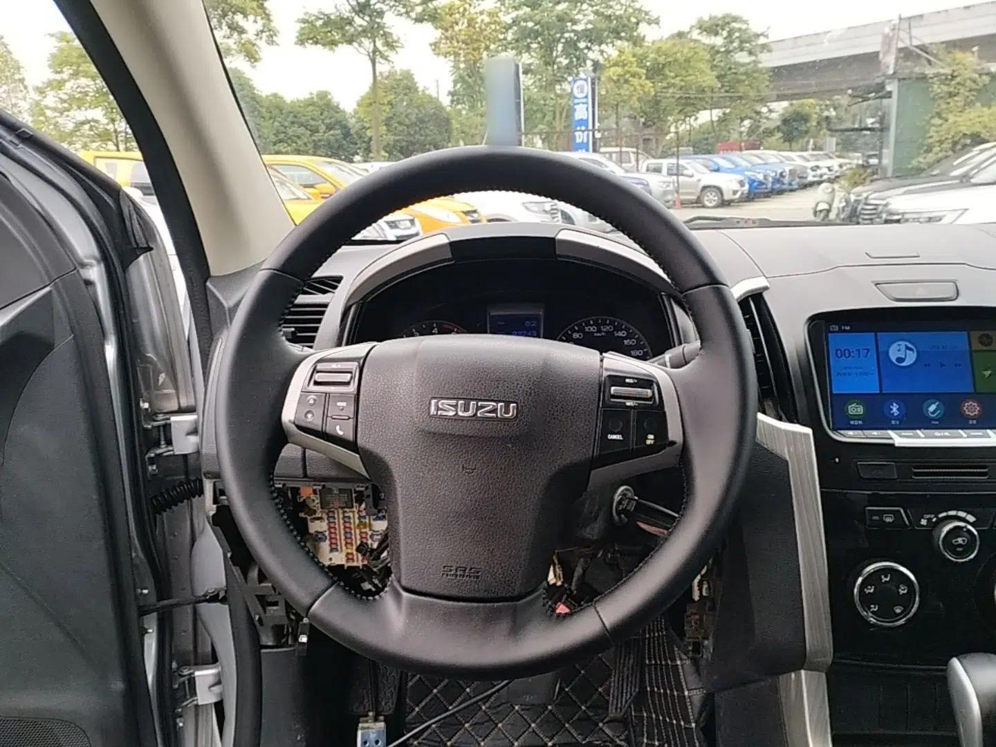 Isuzu D-MAX 2018 3.0T Two-Wheel Drive Automatic Elite Version 4JJ1-TC HI — миниатюра 13