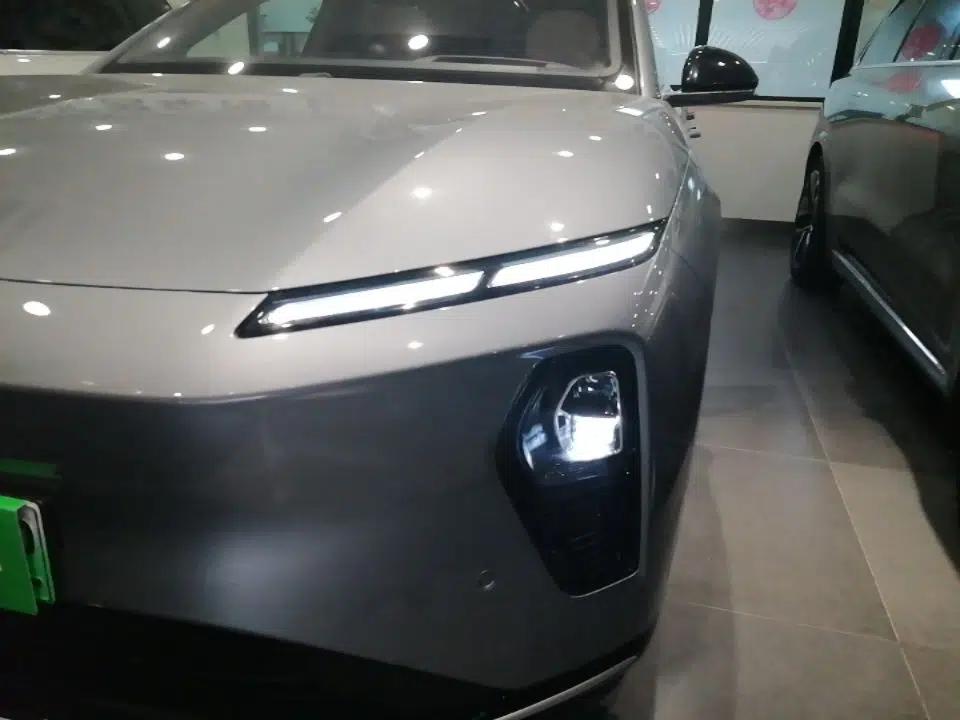 Nio ET9 2025 100kWh Signature Edition — миниатюра 9