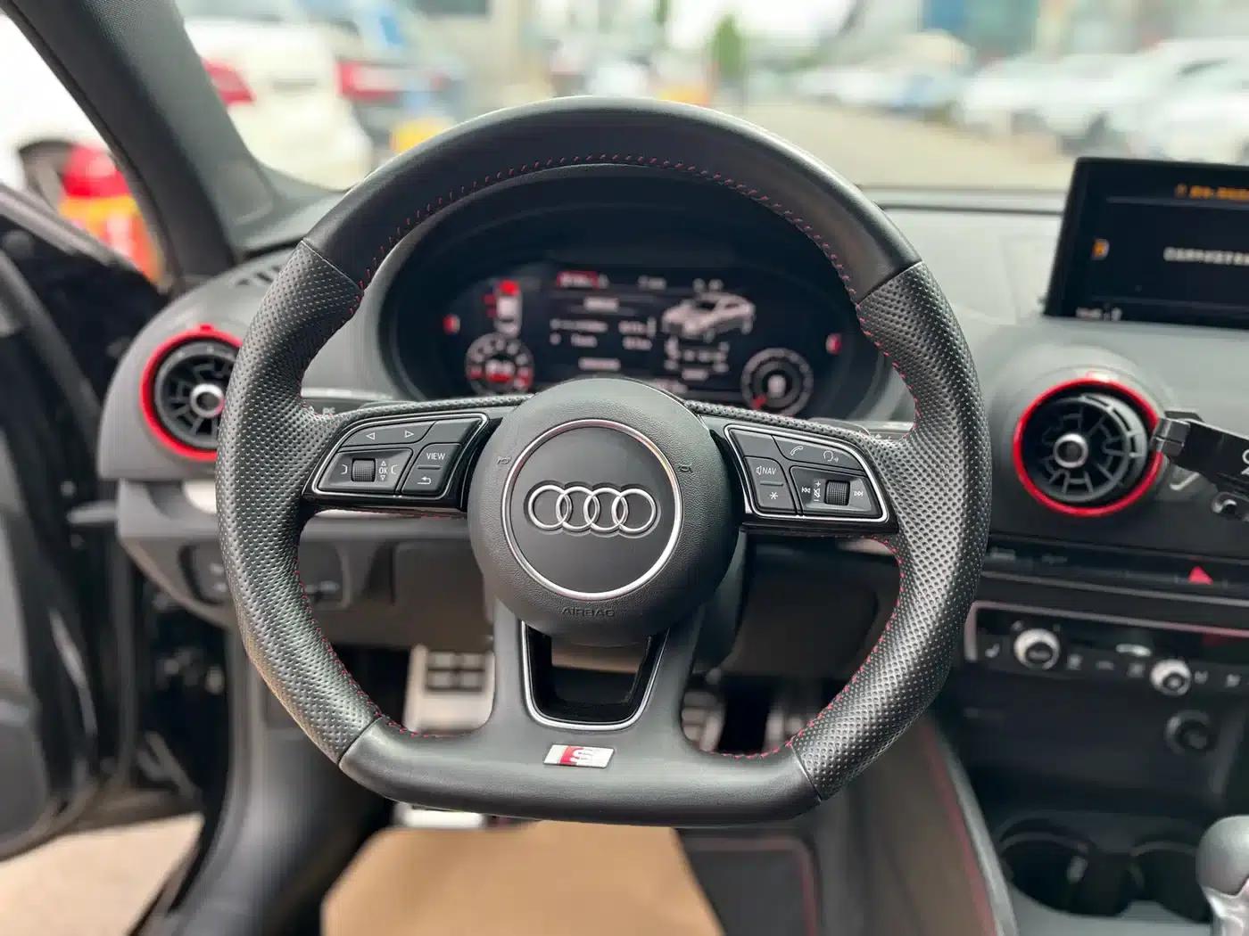 Audi S3 2019 Model S3 2.0T Limousine — миниатюра 18