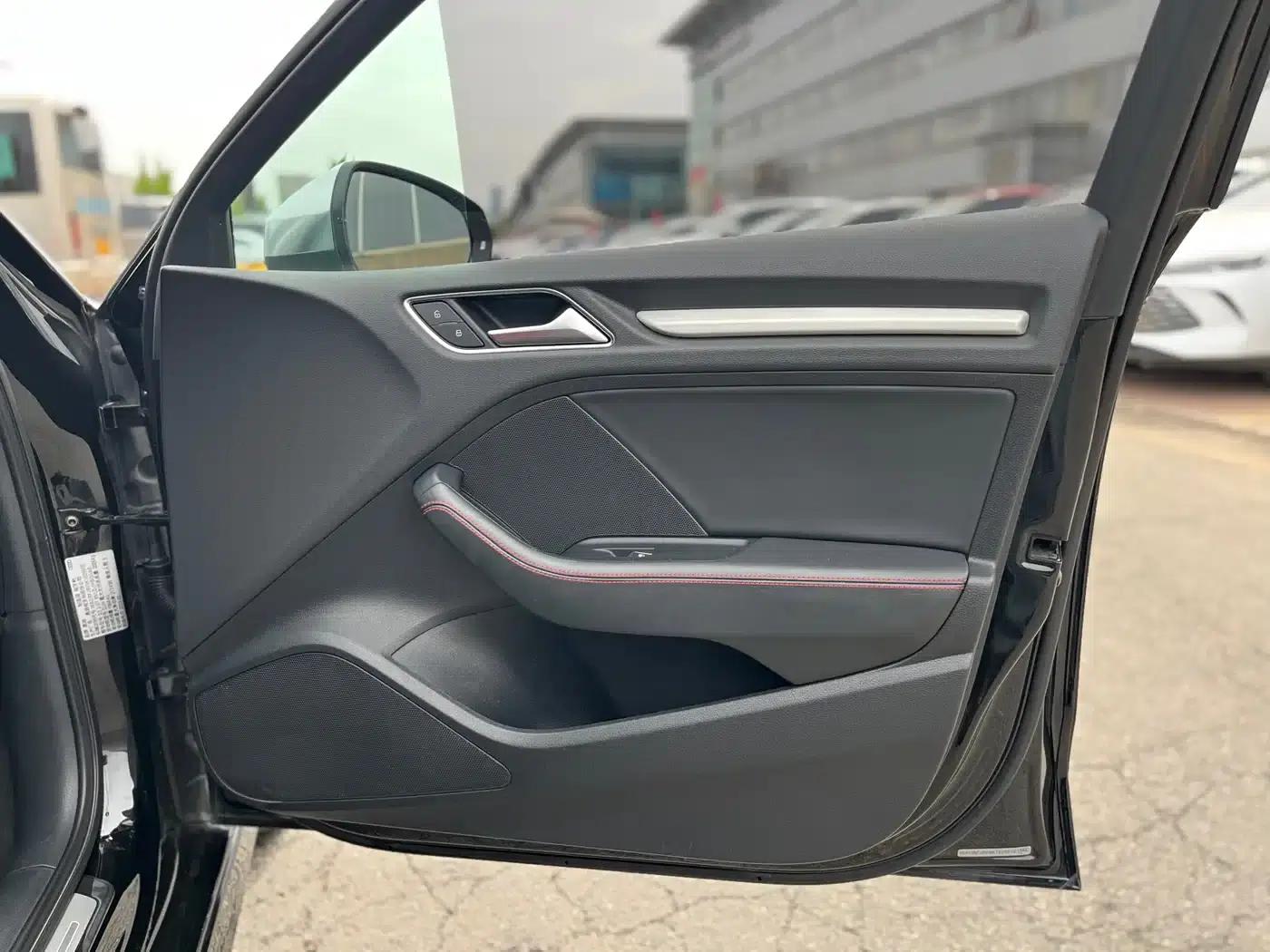Audi S3 2019 Model S3 2.0T Limousine — миниатюра 24