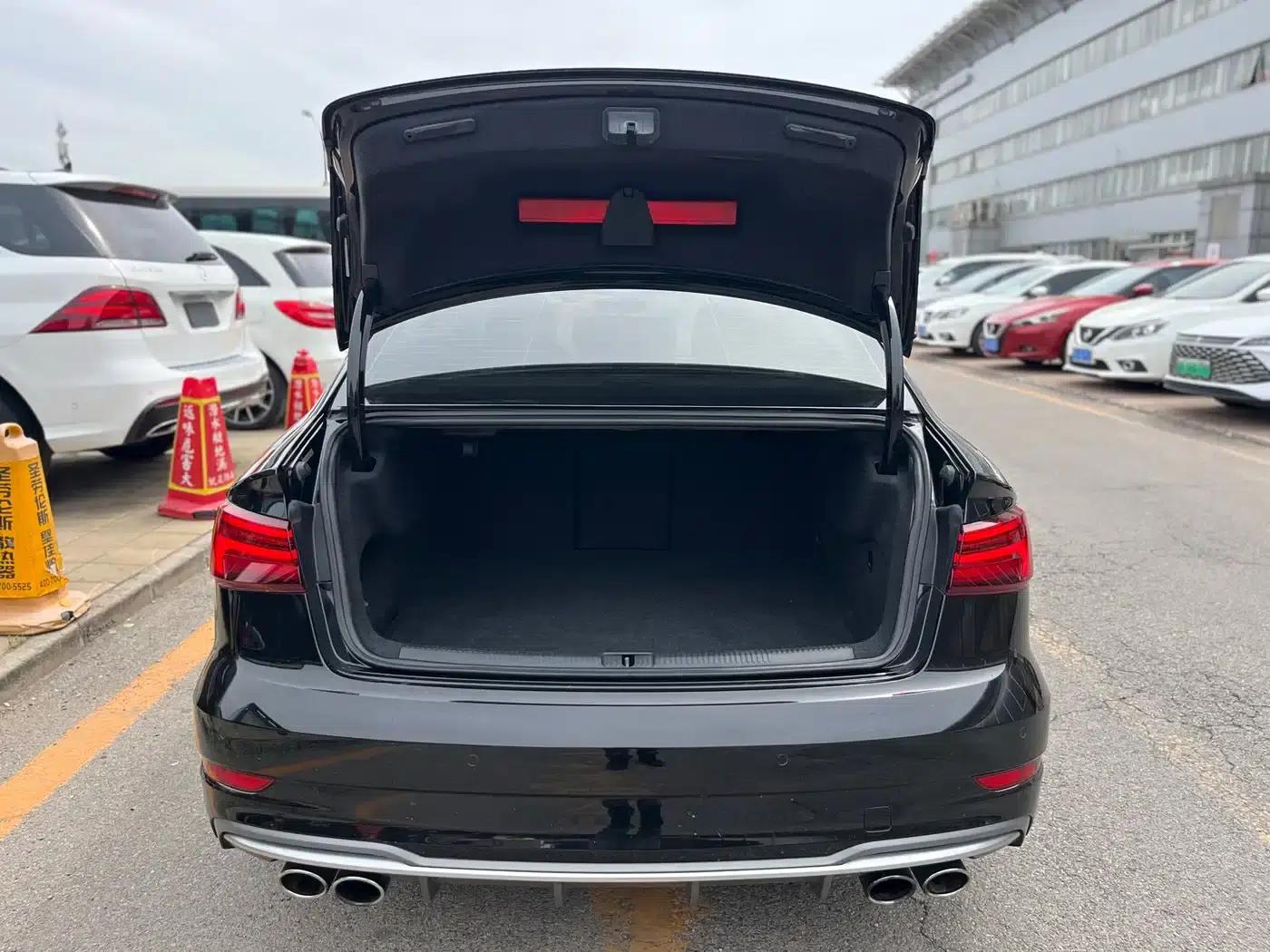 Audi S3 2019 Model S3 2.0T Limousine — миниатюра 29