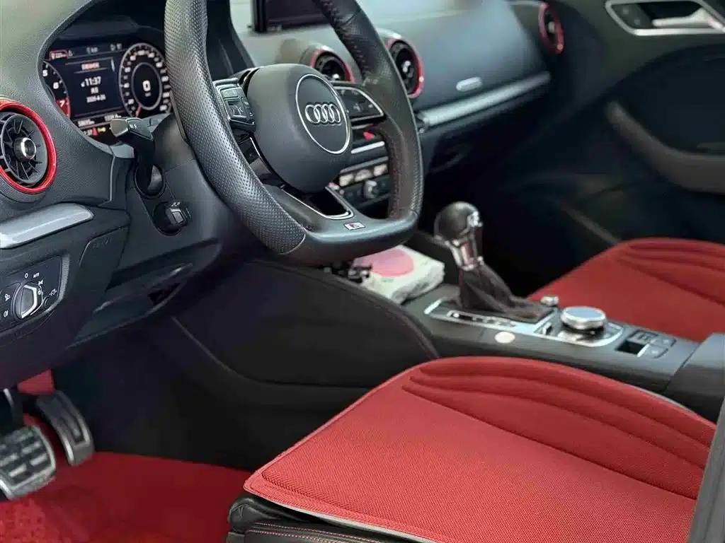 Audi S3 2019 Model S3 2.0T Limousine — миниатюра 4