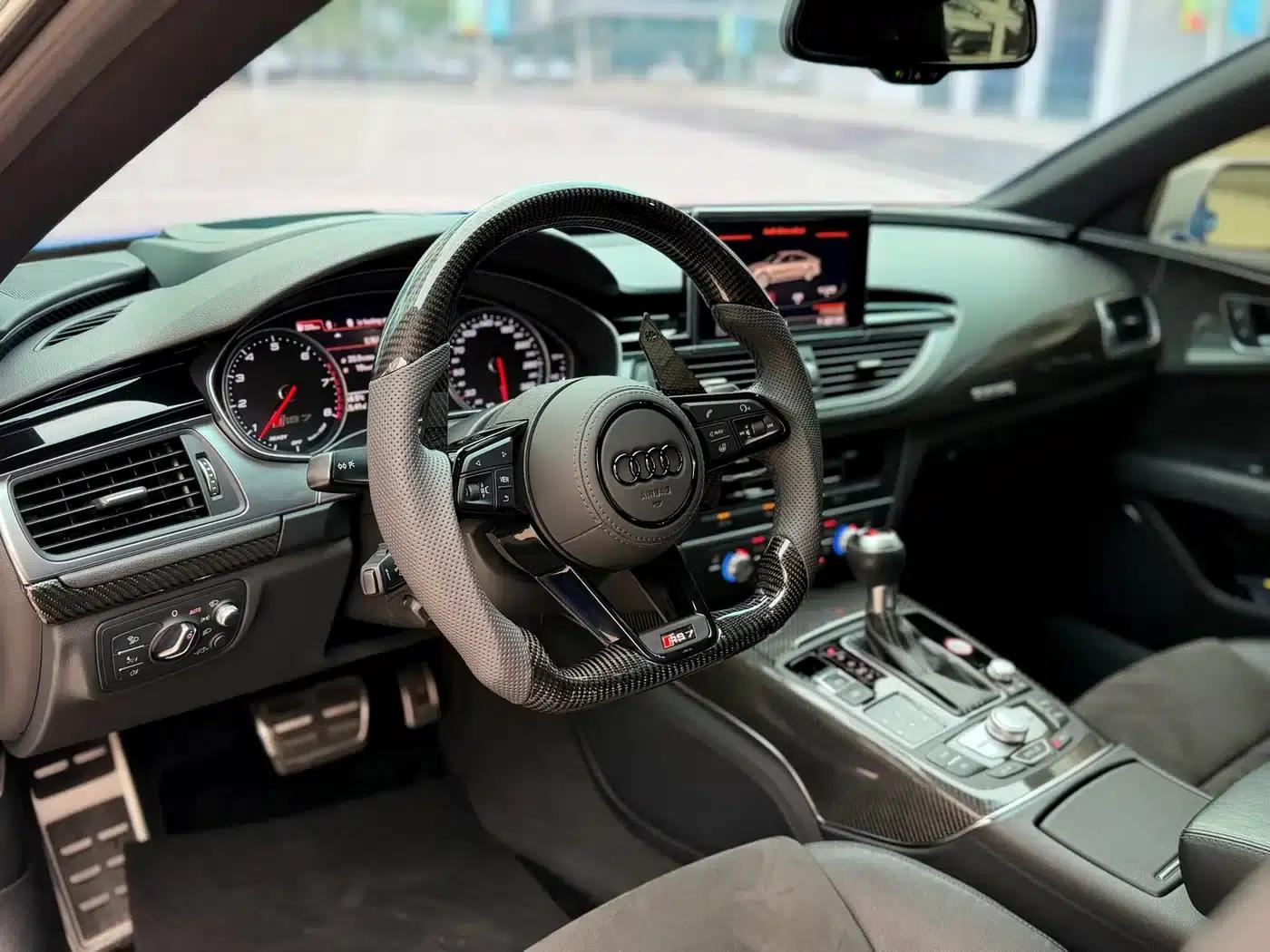 2016 Audi RS 7 RS 7 4.0T Sportback — миниатюра 11